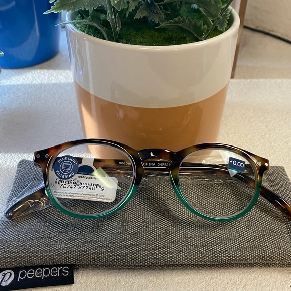 Peepers Accessories - Peepers Book Club Blue Light Glasses - Green/Tortoise